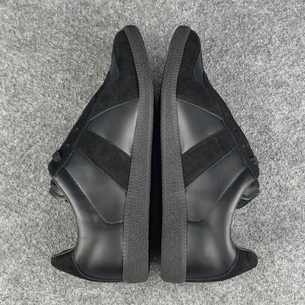 Maison Margiela Replica 'Black'