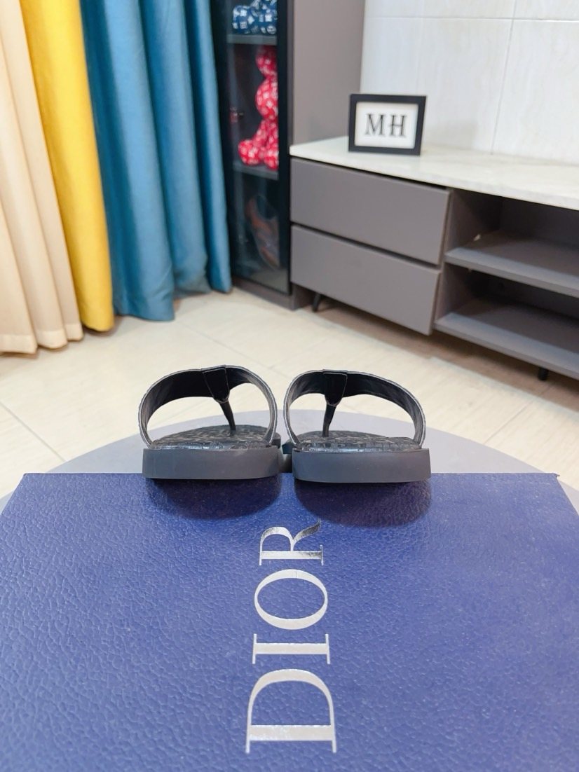 Dior Men's Black Logo Thong Sandals