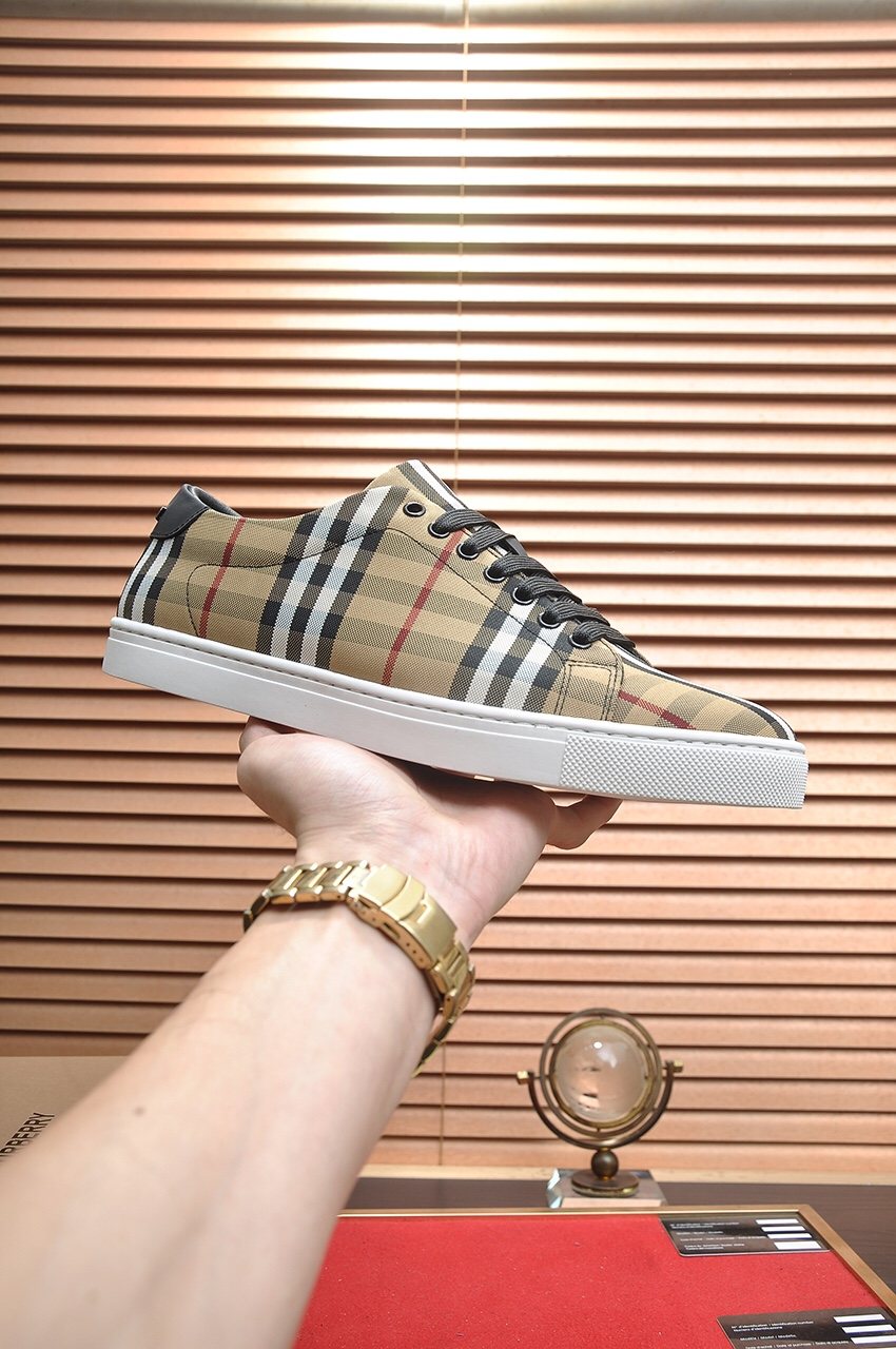 Burberry Tan Plaid Low-Top Sneakers - Tan Plaid Panel Design