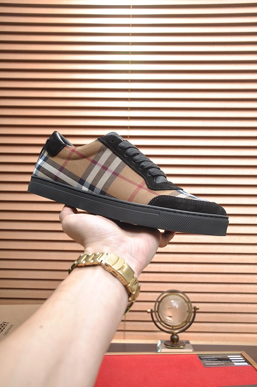 Burberry Tan Plaid Low-Top Sneakers - Tan Plaid Panel Design