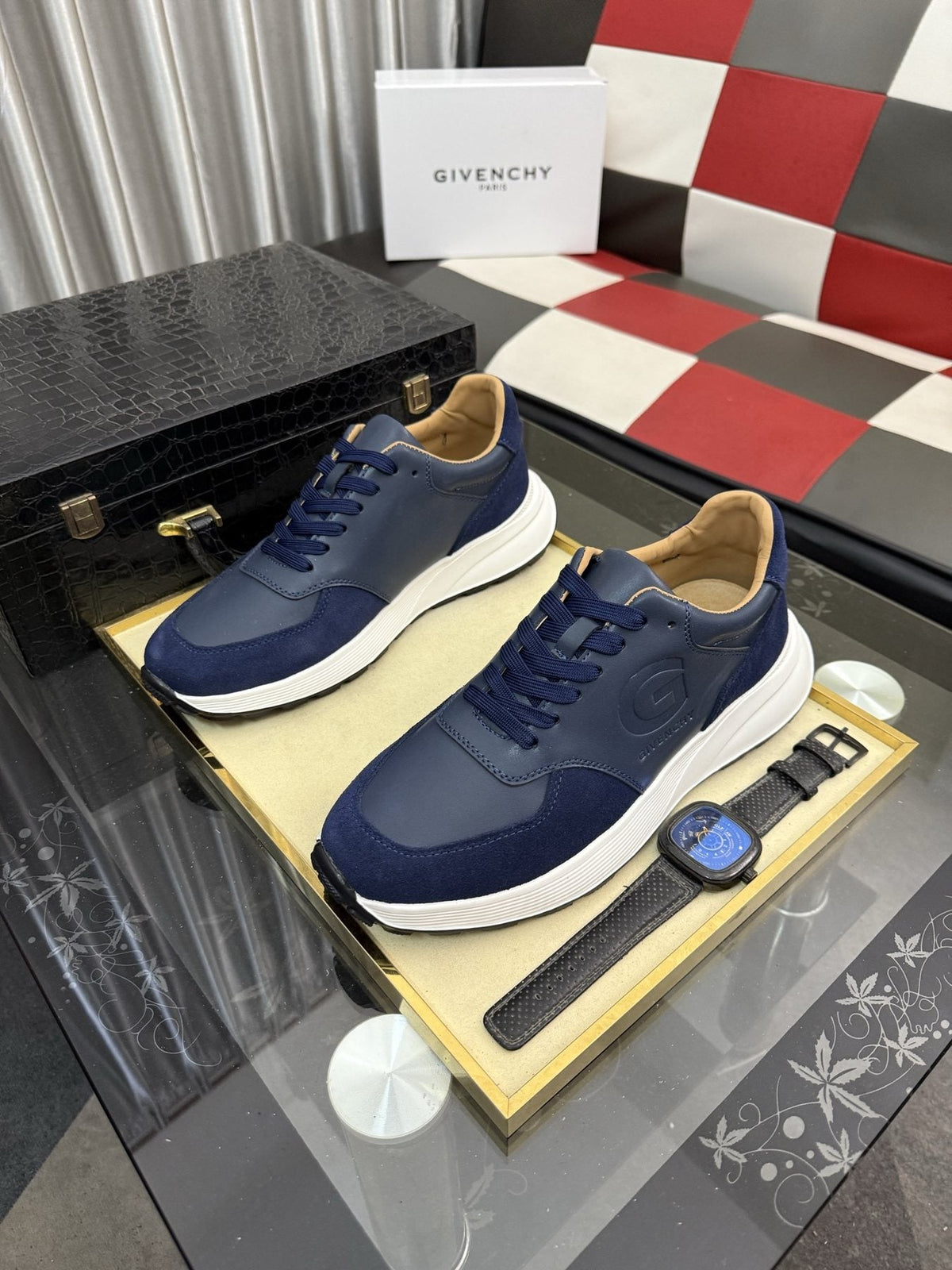 Givenchy Panel Low-Top Sneakers
