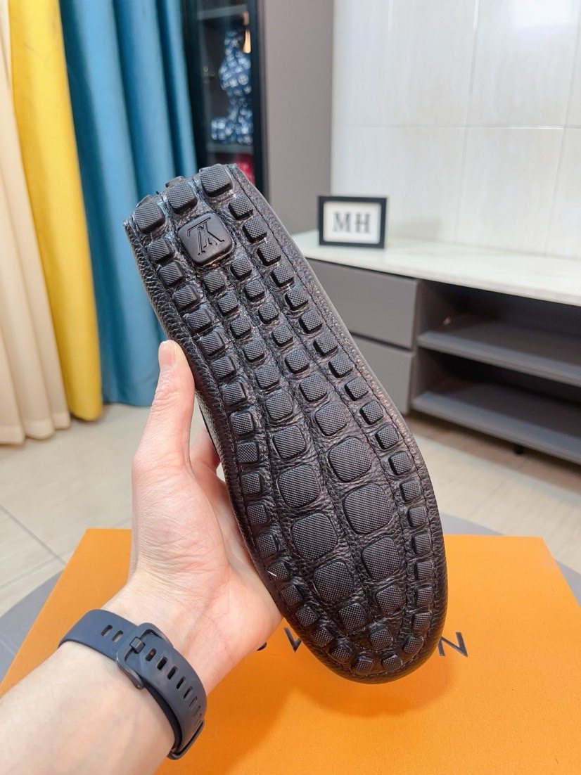 Louis Vuitton Lace-Tie Driving Moccasins