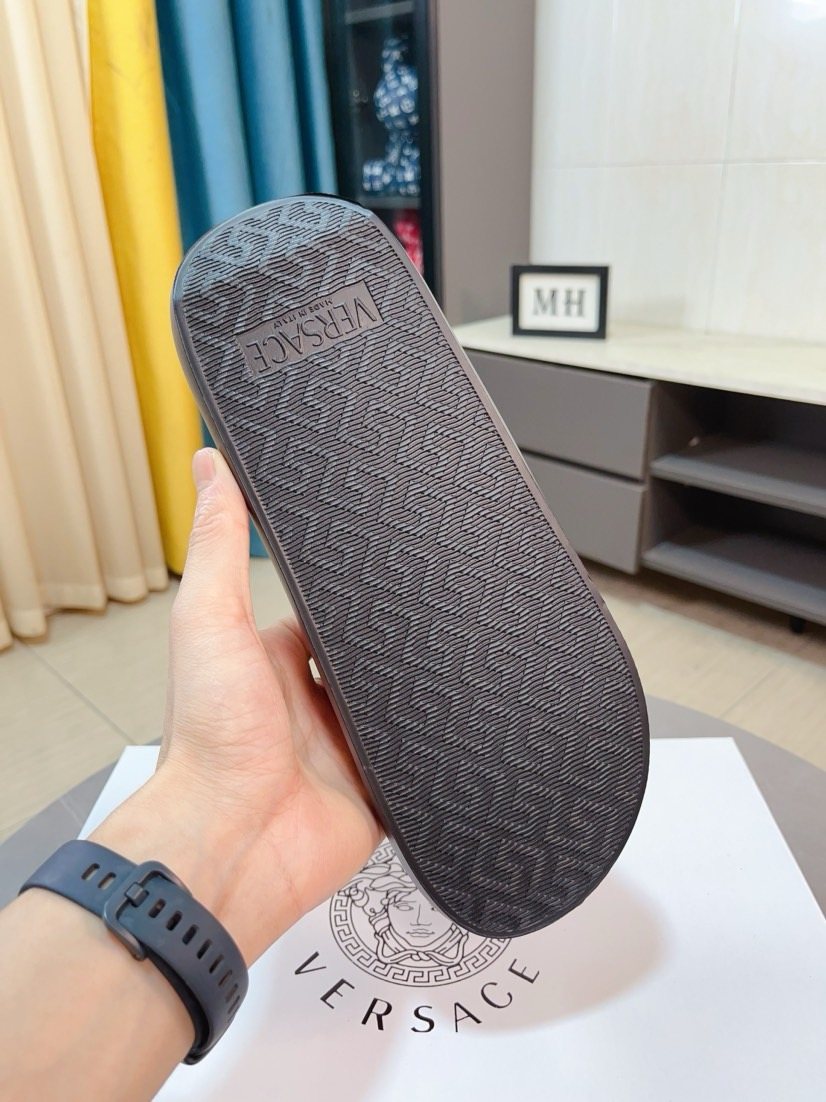 Versace Men's Baroque Print Slide Sandals - Wide Printed Strap